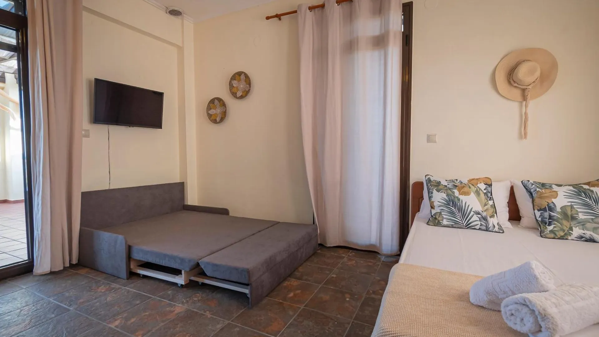 Mama Natura By Rentalspro Services - Agios Mamas Apartment